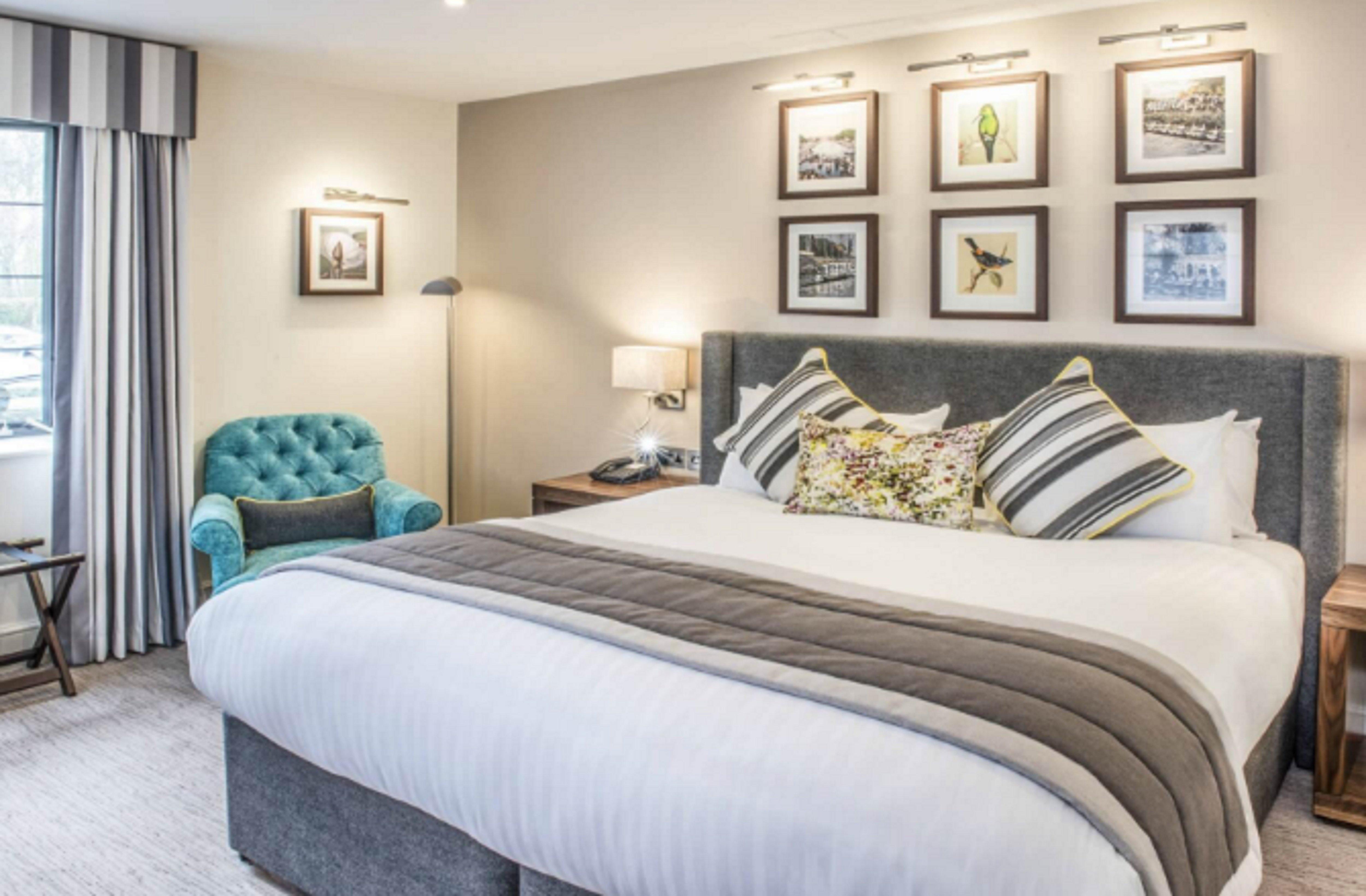 Voco Oxford Thames By Ihg Hotel Kennington  Exterior photo