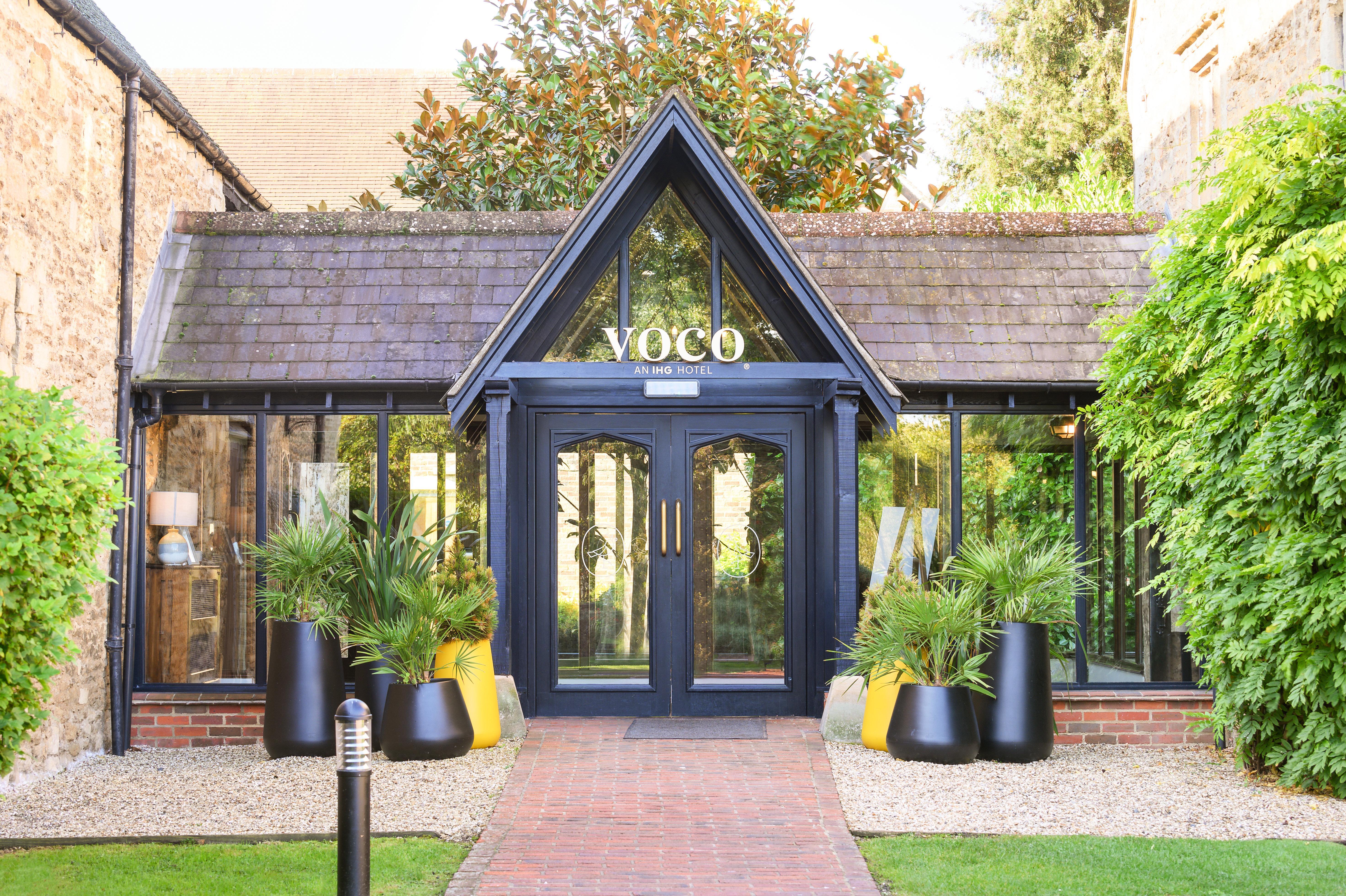 Voco Oxford Thames By Ihg Hotel Kennington  Exterior photo