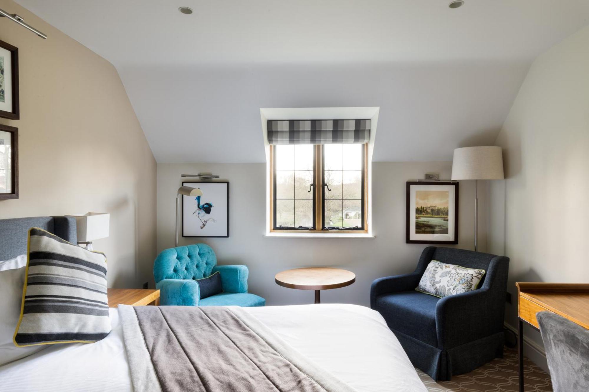 Voco Oxford Thames By Ihg Hotel Kennington  Exterior photo
